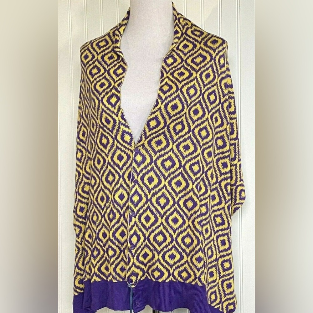 Scene Weaver Purple Gold Yellow ECU LSU papillon